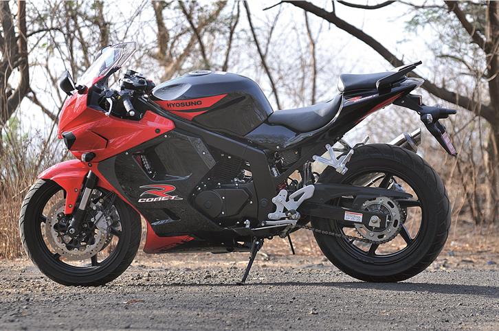 Hyosung GT250R review, test drive